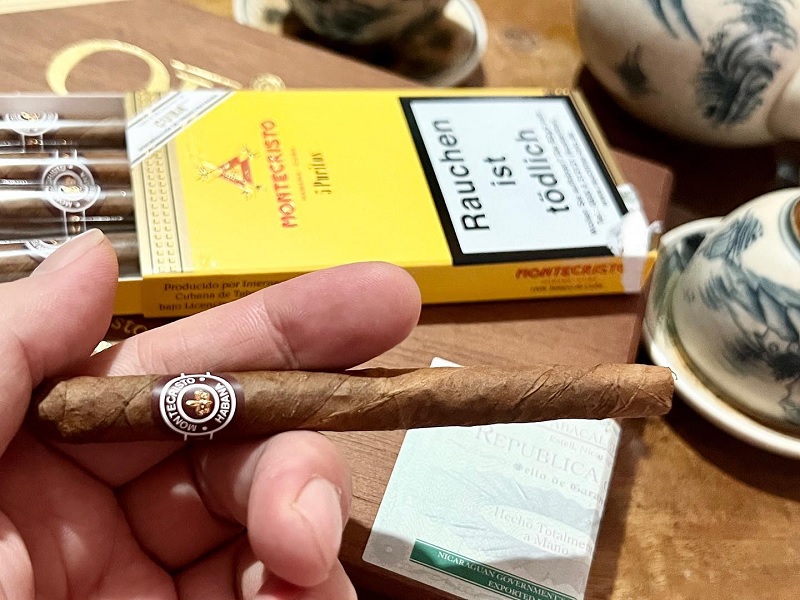 Xì gà Montecristo 5 puritos